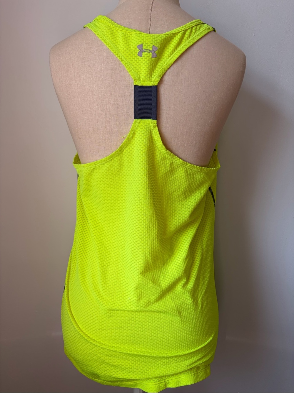 Under Armour - Neon Yellow Women’s Athletic Tank Top - M - Picture 3 of 4